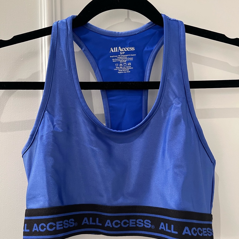 💙🦋Bandier All Access Front Row Logo Bra-Blue Shine- size S - *never worn*💙🦋